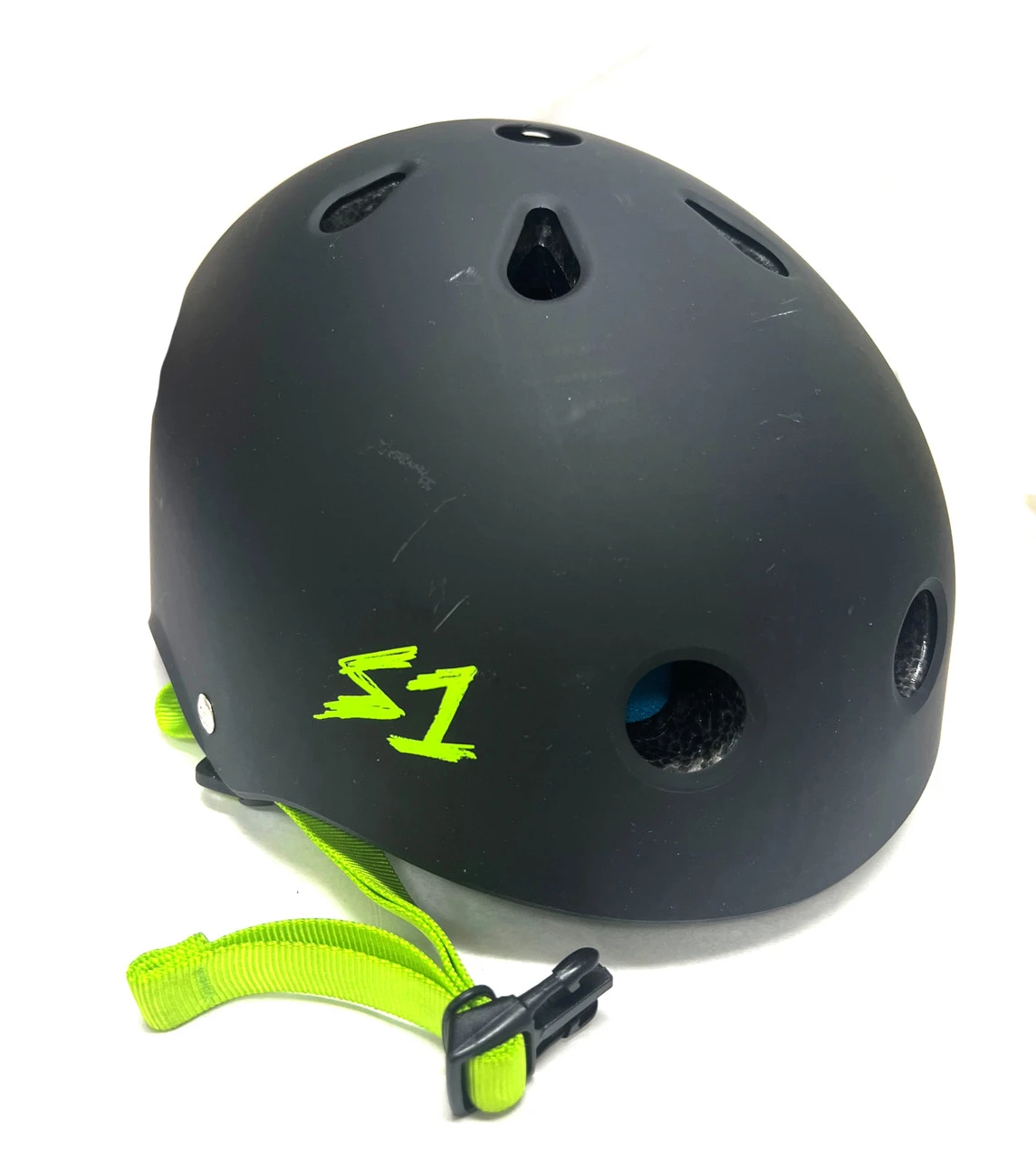 S1 Lifer Helmet - Black Matte With Bright Green Straps- Size XXL Only (Refurbished) 3 S1 Lifer Helmet - Black Matte With Bright Green Straps- Size XXL Only (Refurbished) - Image 3