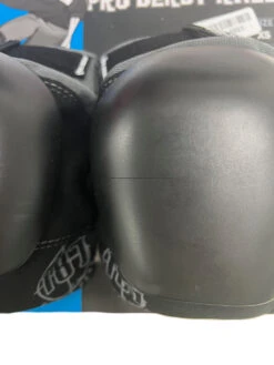 187 Killer Pads Pro Derby Knee Pads - Size XS Only (Refurbished) -Triple Eight Shop IMG 7662 20960.1662062351